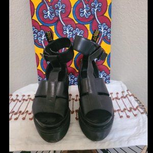 Dr. Martens Bessie sandals size 8